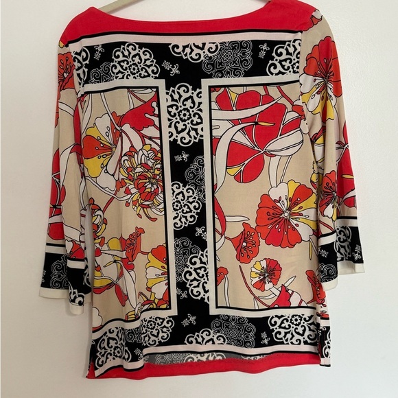 Floral Print Women's Top - Picture 2 of 3